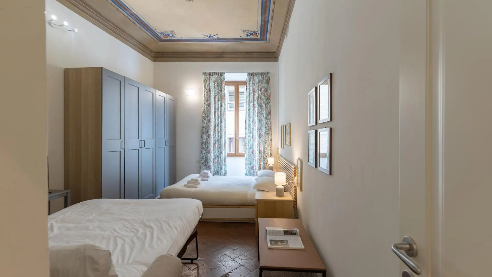 Pitti Family Apartment In Central Florence