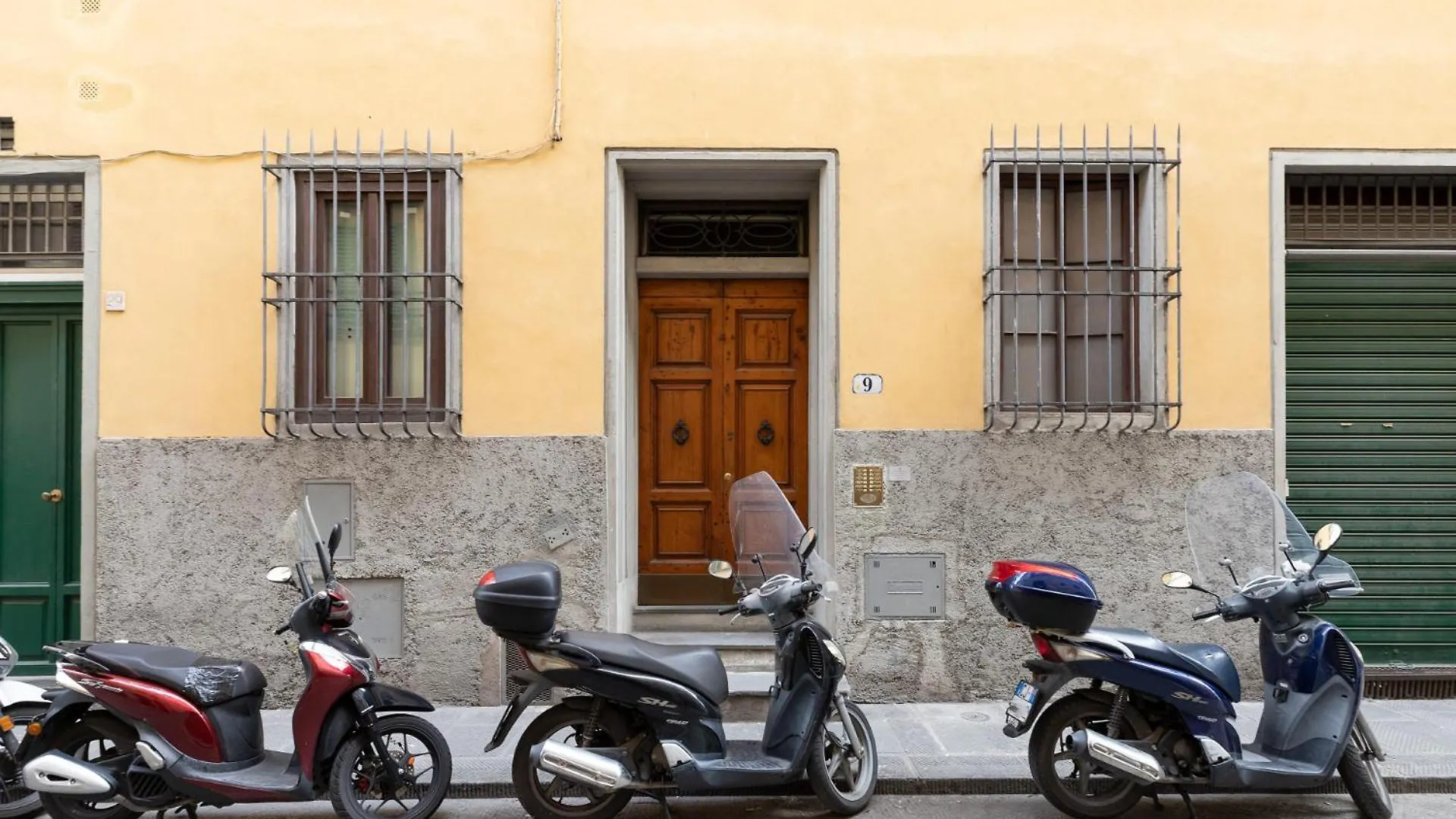 Pitti Family Apartment In Central Florence