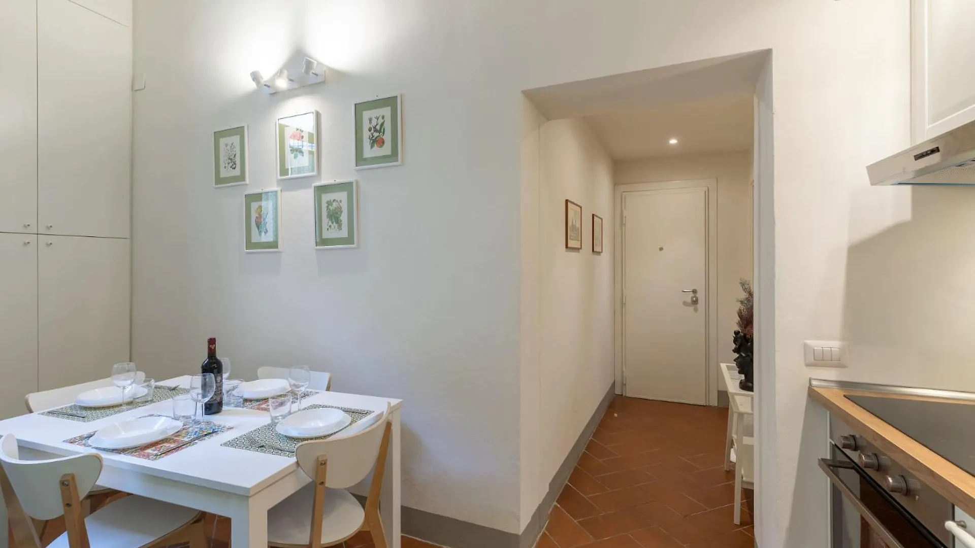 Pitti Family Apartment In Central Florence