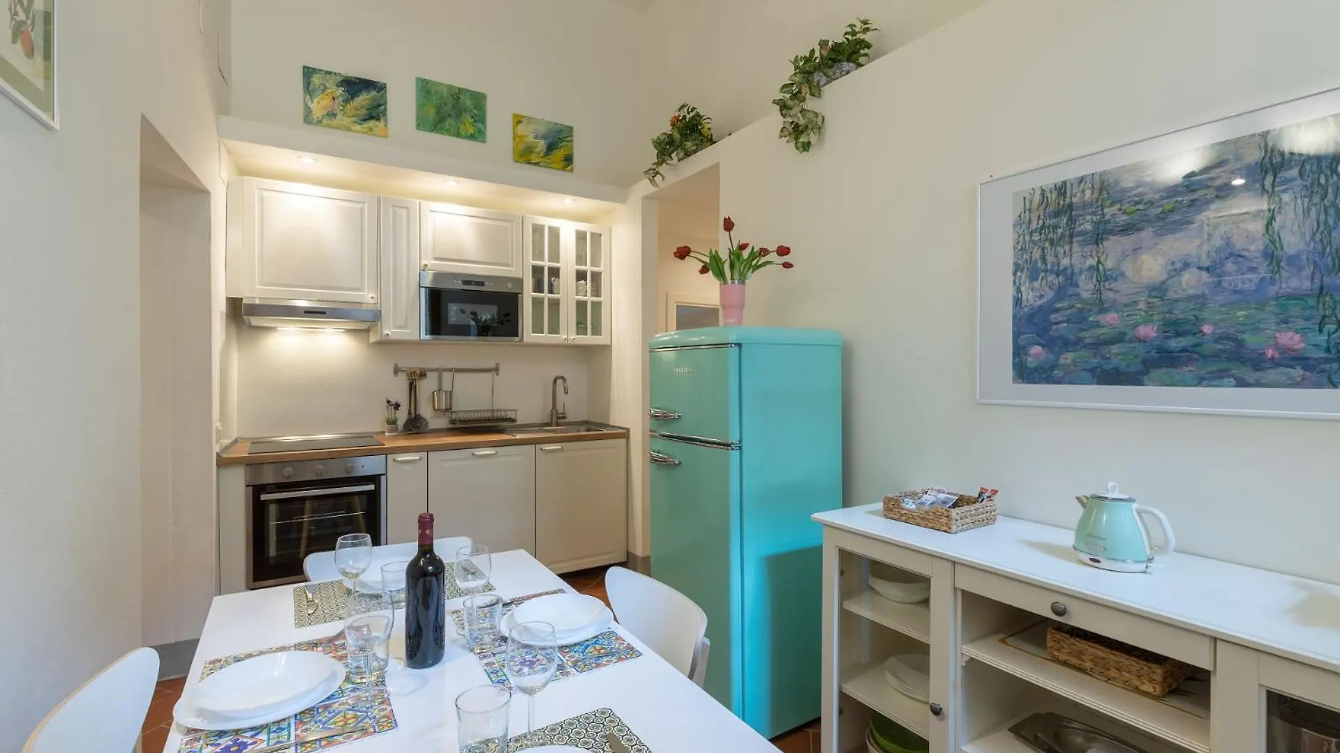 Pitti Family Apartment In Central Florence Italy