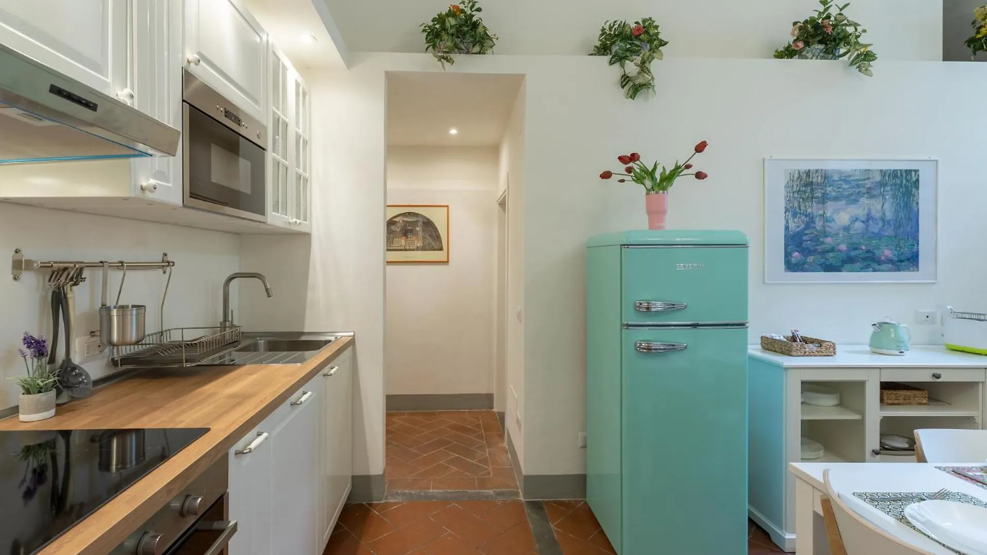 Pitti Family Apartment In Central Florence Italy