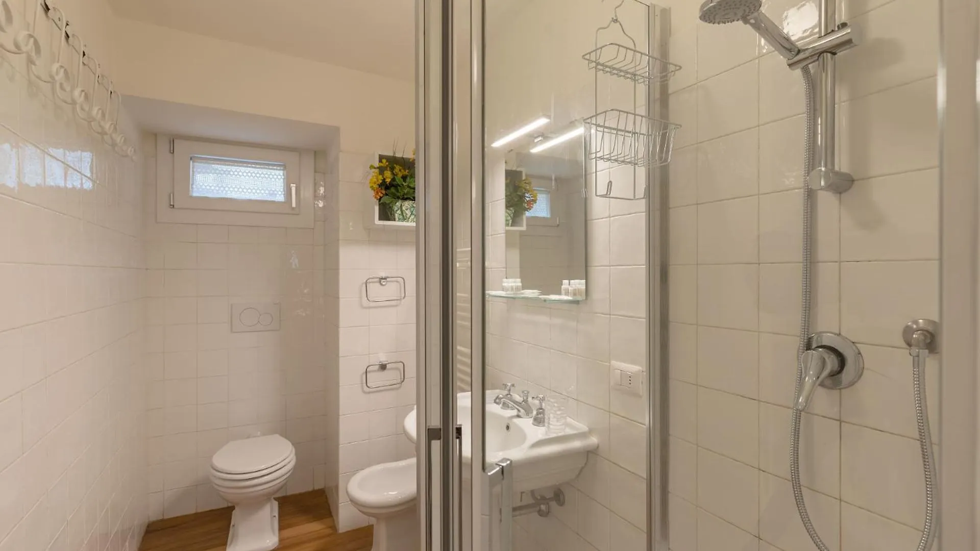 Pitti Family Apartment In Central Florence