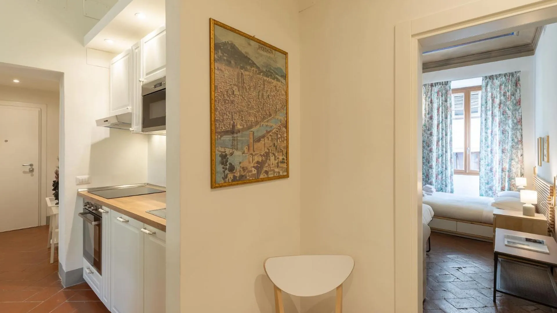 Pitti Family Apartment In Central Florence Italy
